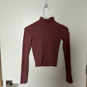 Hollister Mauve Cropped Turtleneck XXS